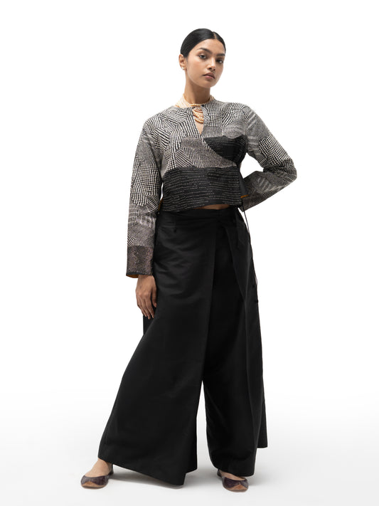 Silk Engineered Formal Overlap Pants – Black